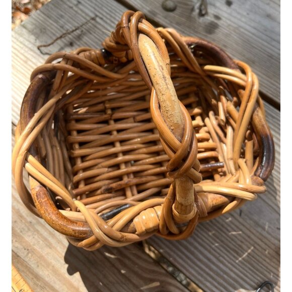 Vintage Woven Rattan Basket With Handle Rectangle Cottage Rustic - Picture 7 of 16